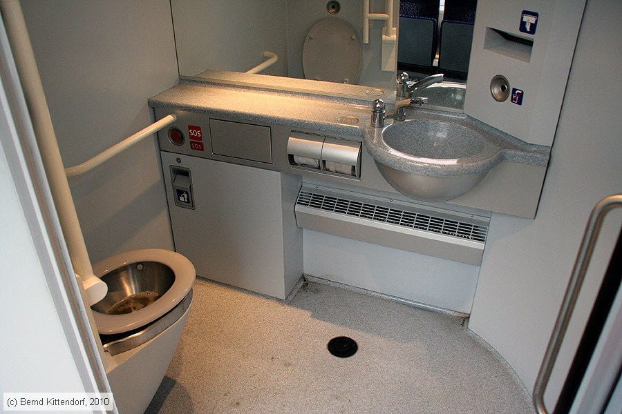 ÖBB - 5022 041 - Innenansicht
/ Bild: oebb5022041_bk1002040055.jpg ÖBB - 5022 041 - Innenansicht
/ Bild: oebb5022041_bk1002040055.jpg