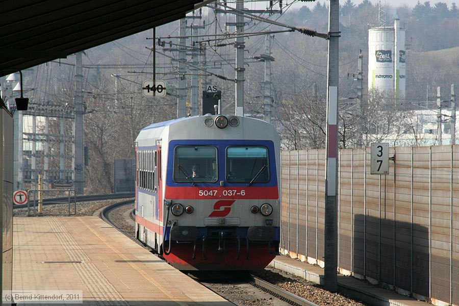 ÖBB - 5047037-6
/ Bild: oebb50470376_bk1103150059.jpg