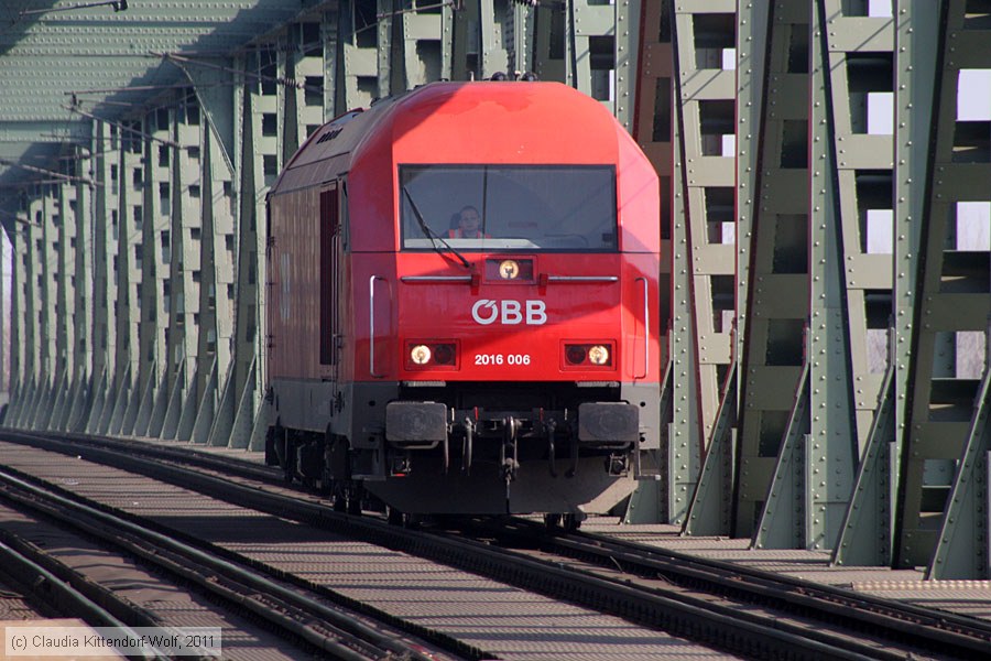 ÖBB - 2016 006
/ Bild: oebb2016006_cw1103150108.jpg ÖBB - 2016 006
/ Bild: oebb2016006_cw1103150108.jpg