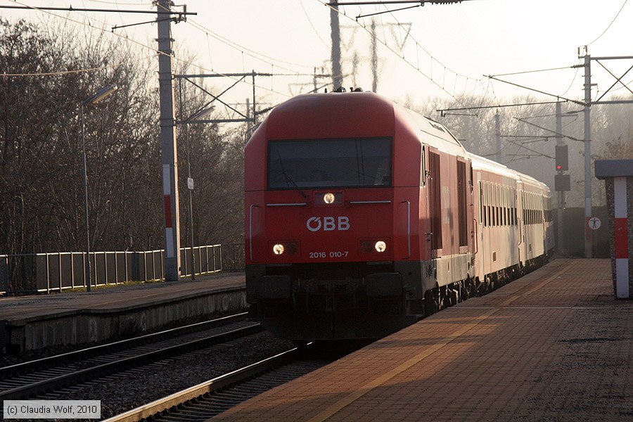 ÖBB - 2016010-7
/ Bild: oebb20160107_cw1002230323.jpg