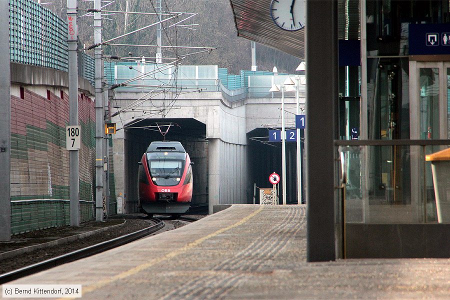 ÖBB - 4024015-2
/ Bild: oebb40240152_bk1402120099.jpg ÖBB - 4024015-2
/ Bild: oebb40240152_bk1402120099.jpg