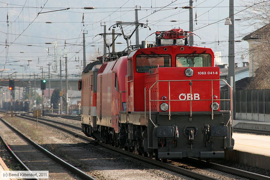 ÖBB - 1063041-6
/ Bild: oebb10630416_bk1103290059.jpg ÖBB - 1063041-6
/ Bild: oebb10630416_bk1103290059.jpg