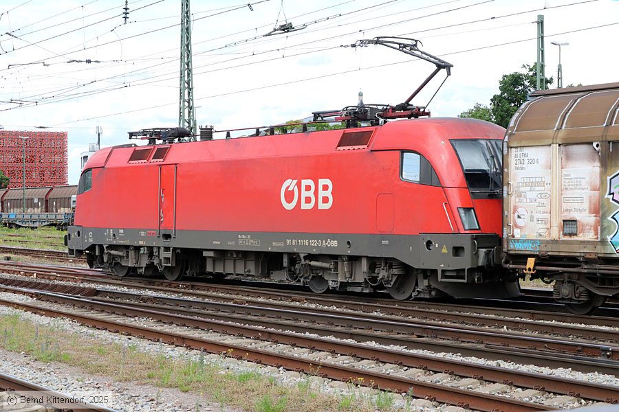 ÖBB - 1116 122
/ Bild: oebb1116122_bk2506270161.jpg ÖBB - 1116 122
/ Bild: oebb1116122_bk2506270161.jpg