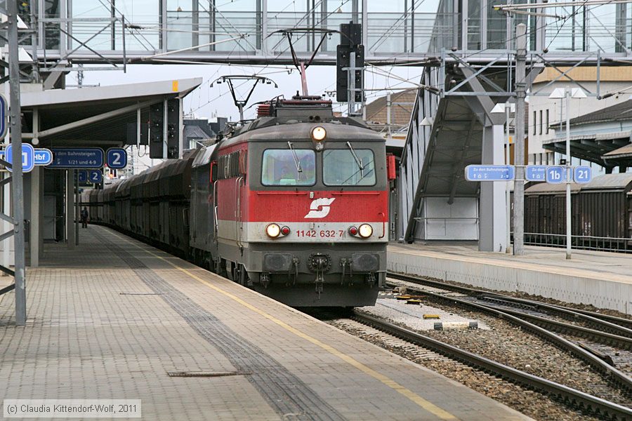 ÖBB - 1142632-7
/ Bild: oebb11426327_cw1103180119.jpg ÖBB - 1142632-7
/ Bild: oebb11426327_cw1103180119.jpg