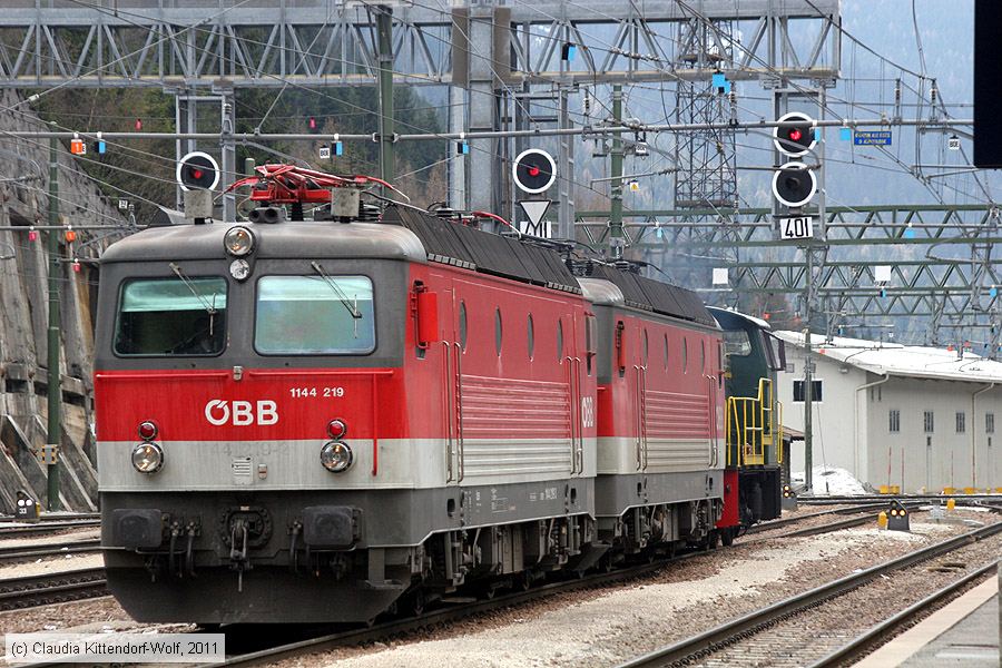 ÖBB - 1144 219
/ Bild: oebb1144219_cw1103300111.jpg ÖBB - 1144 219
/ Bild: oebb1144219_cw1103300111.jpg