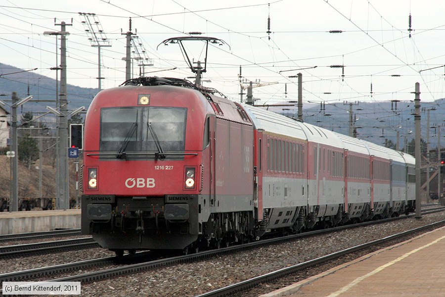 ÖBB - 1216 227
/ Bild: oebb1216227_bk1103140177.jpg