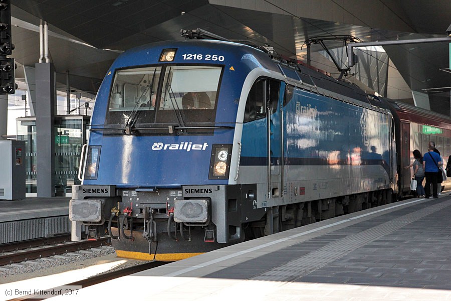 ÖBB - 1216 250
/ Bild: oebb1216250_bk1707250401.jpg