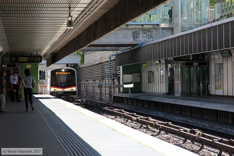 Wien - U-Bahn - 3887
/ Bild: wien3887_bk1707280073.jpg Wien - U-Bahn - 3887
/ Bild: wien3887_bk1707280073.jpg
