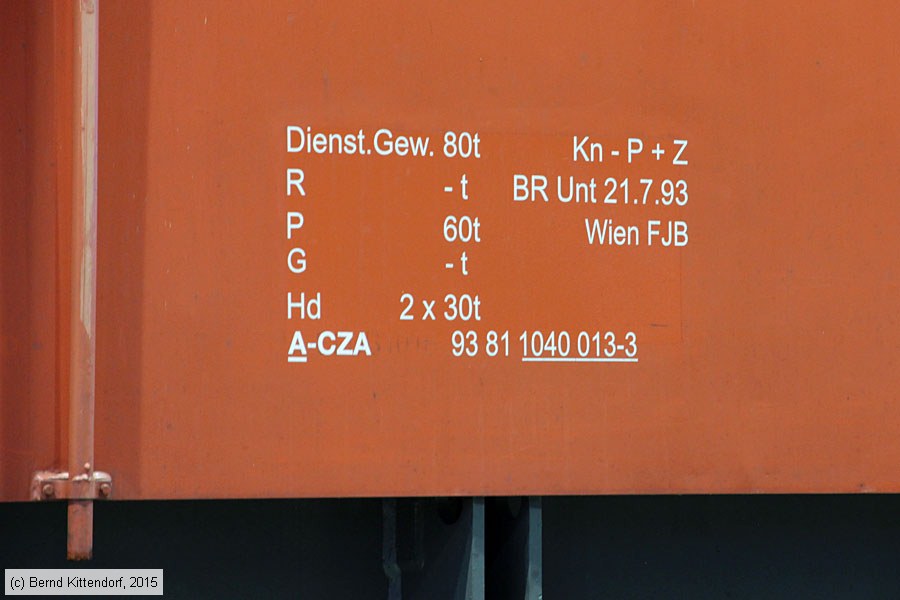 Club 1018 - 1040 013-3
/ Bild: acza10400133_bk1510110095.jpg