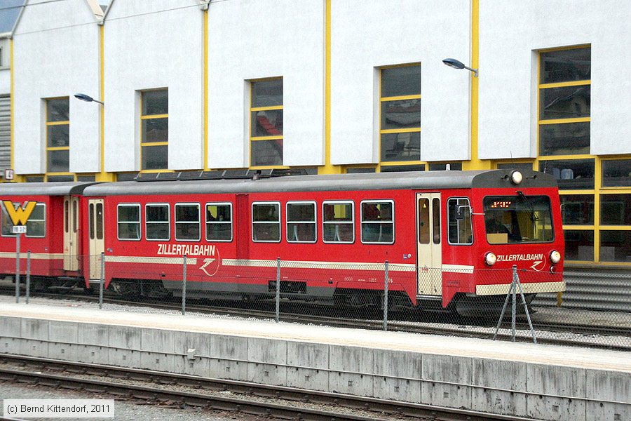 Zillertalbahn - VT6
/ Bild: zillertalbahnvt6_bk1103270308.jpg