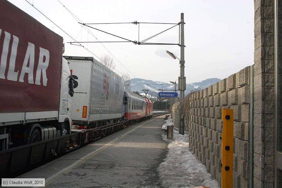Bahnhof Judendorf-Stra&szlig;engel
/ Bild: bfjudendorfstrassengel_cw1002030155.jpg