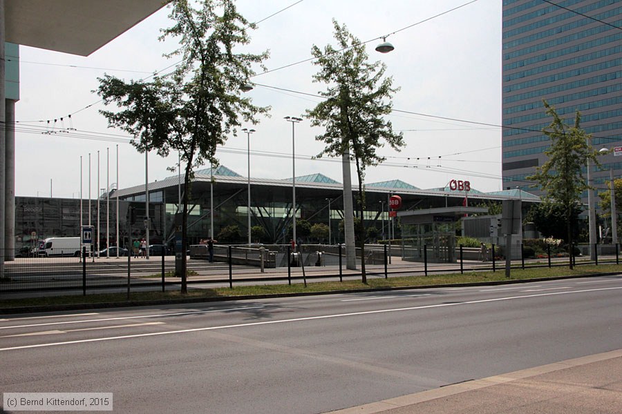Linz Hauptbahnhof
/ Bild: bflinzhbf_bk1507060043.jpg