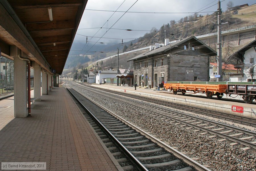 Bahnhof Matrei
/ Bild: bfmatrei_bk1103280128.jpg Bahnhof Matrei
/ Bild: bfmatrei_bk1103280128.jpg