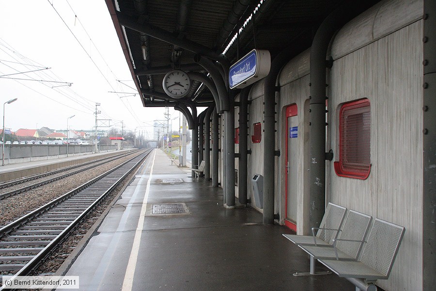Bahnhof Parndorf Ort
/ Bild: bfparndorfort_bk1103170261.jpg