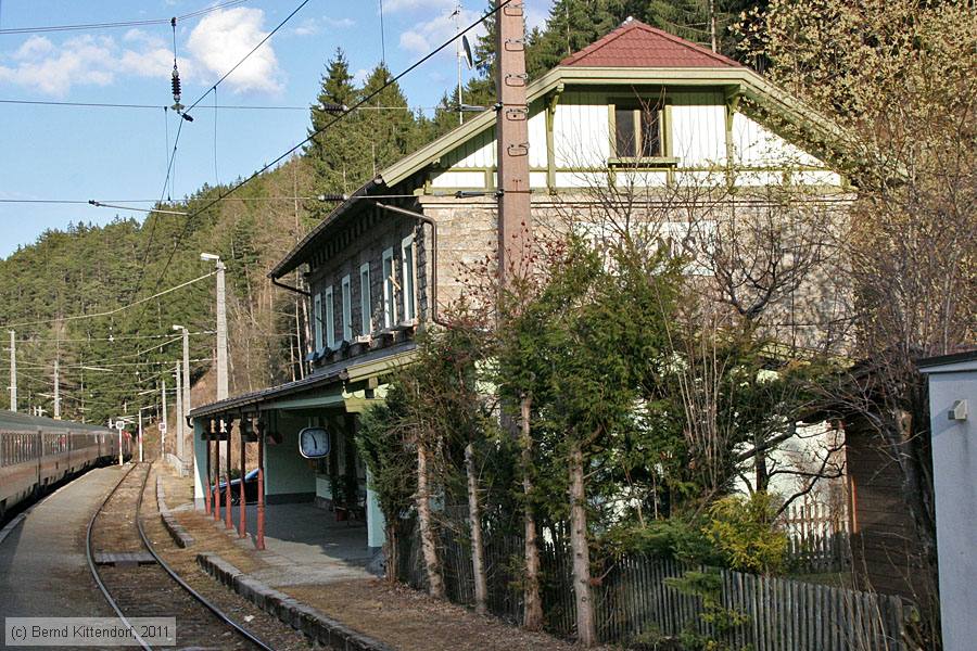 Bahnhof Pians
/ Bild: bfpians_bk1103300321.jpg
