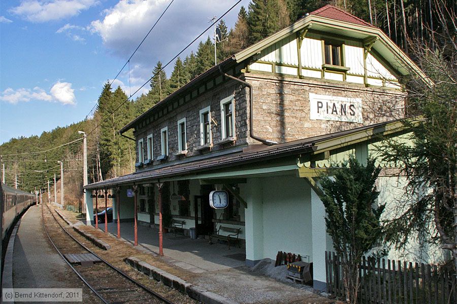 Bahnhof Pians
/ Bild: bfpians_bk1103300323.jpg