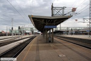 Bild: bfwienerneustadthbf_bk1103140247.jpg - anklicken zum Vergrößern