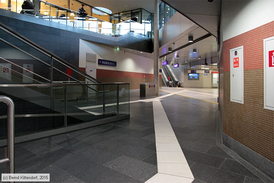 Wiener Neustadt Hauptbahnhof
/ Bild: bfwienerneustadthbf_bk1510120456.jpg