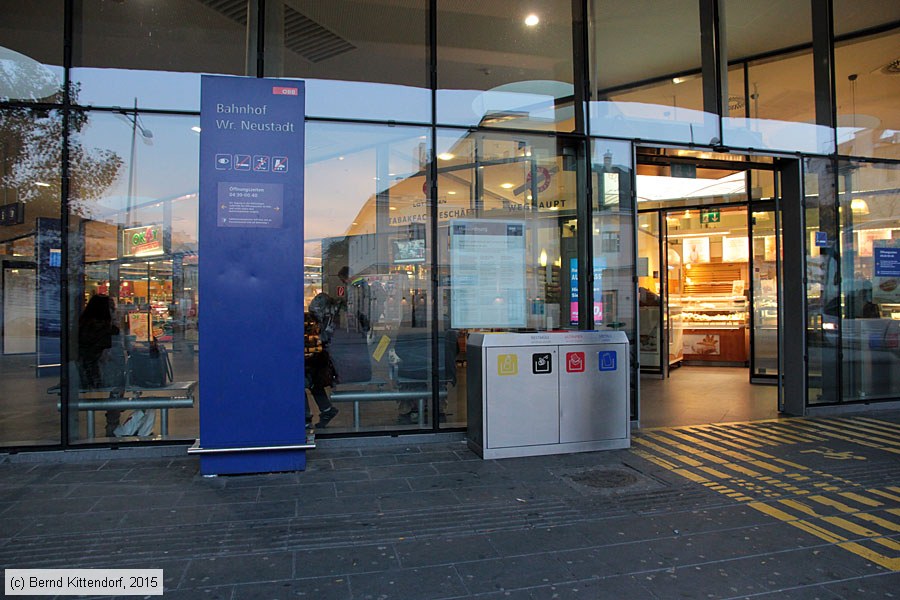 Wiener Neustadt Hauptbahnhof
/ Bild: bfwienerneustadthbf_bk1510120459.jpg