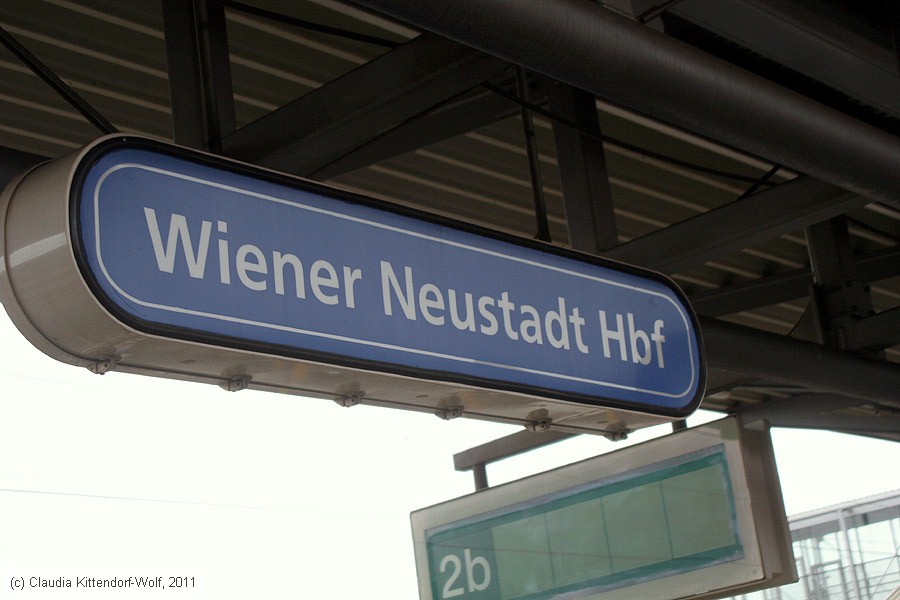 Wiener Neustadt Hauptbahnhof
/ Bild: bfwienerneustadthbf_cw1103180005.jpg