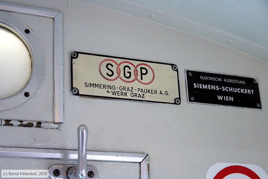 Straßenbahn Graz - 268 - Innenansicht
/ Bild: graz268_bk1002030321.jpg