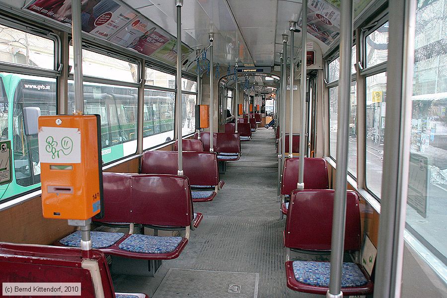 Straßenbahn Graz - 537 - Innenansicht 
/ Bild: graz537_bk1002040192.jpg