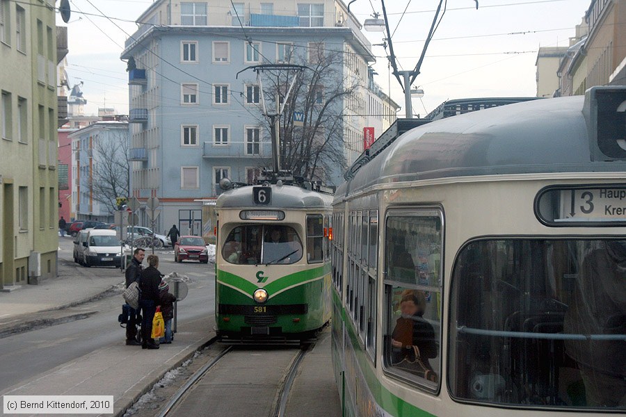 Straßenbahn Graz - 581
/ Bild: graz581_bk1002030088.jpg