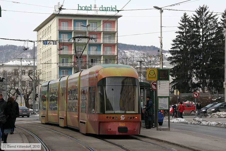 Straßenbahn Graz - 665
/ Bild: graz665_bk1002030074.jpg