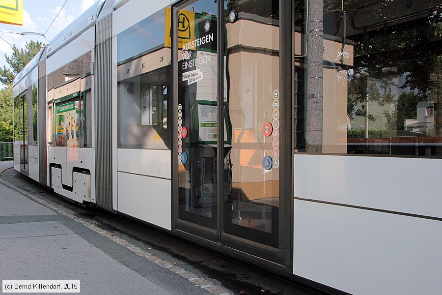 Straßenbahn Graz - 213
/ Bild: graz213_bk1507090200.jpg