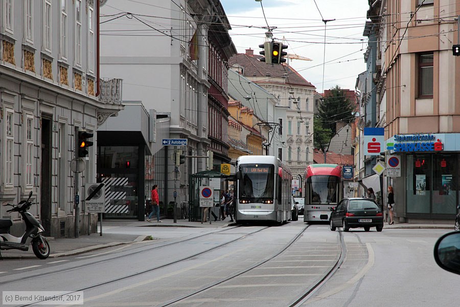 Straßenbahn Graz - 219
/ Bild: graz219_bk1707260125.jpg