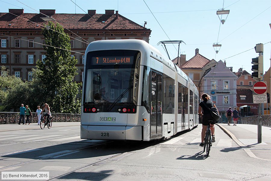 Straßenbahn Graz - 228
/ Bild: graz228_bk1507110010.jpg