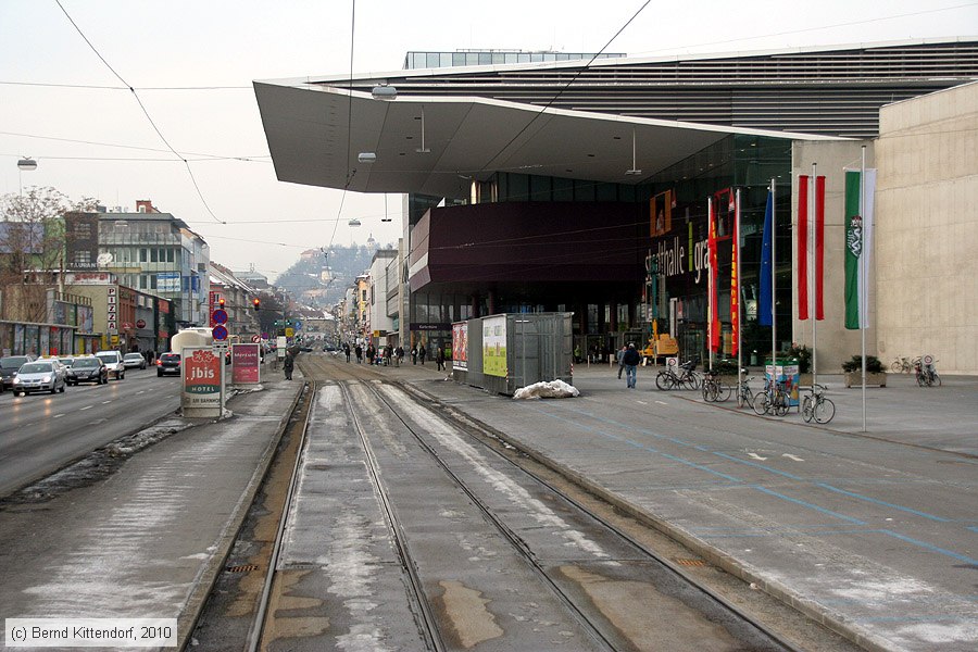 Straßenbahn Graz - Anlagen
/ Bild: grazanlagen_bk1002040318.jpg