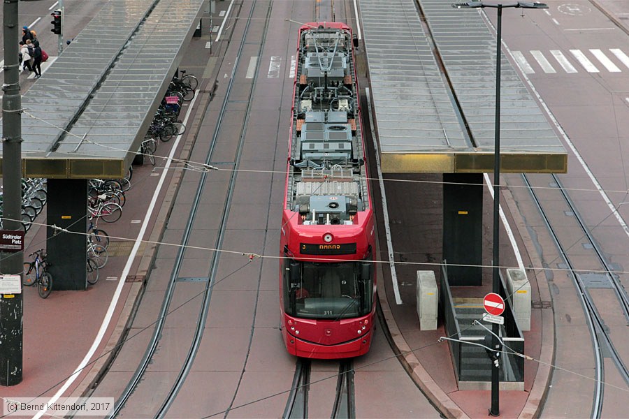Straßenbahn Innsbruck - 311
/ Bild: innsbruck311_bk1711120213.jpg Straßenbahn Innsbruck - 311
/ Bild: innsbruck311_bk1711120213.jpg