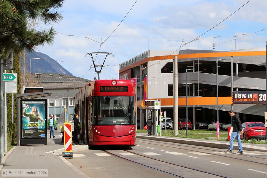 Straßenbahn Innsbruck - 311
/ Bild: innsbruck311_bk2403270207.jpg Straßenbahn Innsbruck - 311
/ Bild: innsbruck311_bk2403270207.jpg
