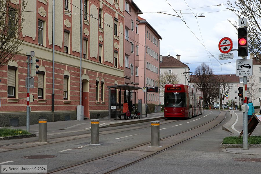 Straßenbahn Innsbruck - 315
/ Bild: innsbruck315_bk2403270292.jpg Straßenbahn Innsbruck - 315
/ Bild: innsbruck315_bk2403270292.jpg