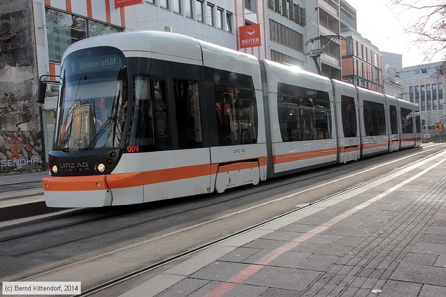 Linz - Straßenbahn - 009
/ Bild: linz009_bk1402100007.jpg