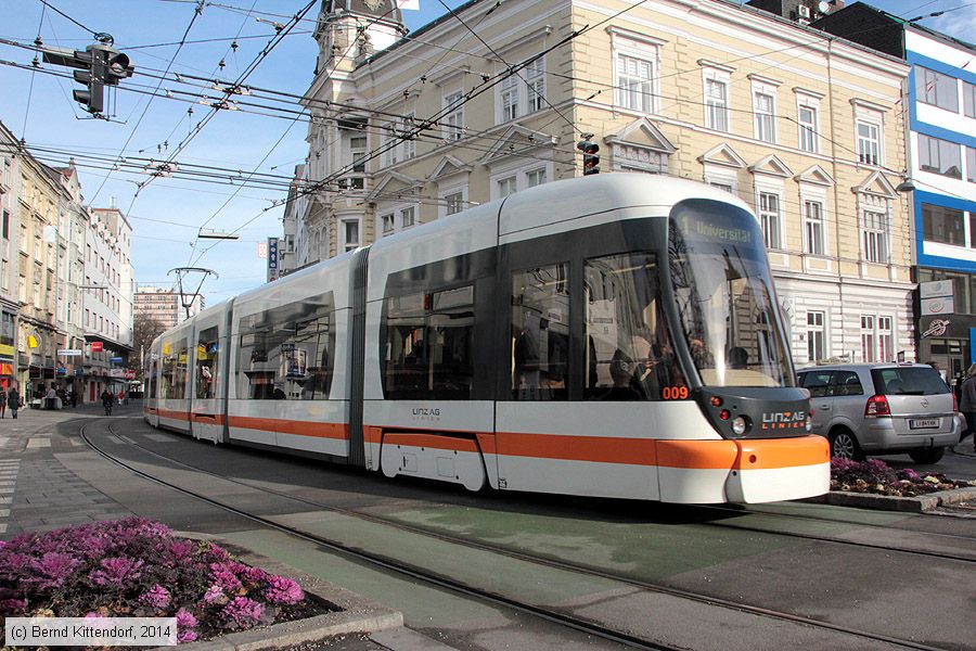 Linz - Straßenbahn - 009
/ Bild: linz009_bk1402100008.jpg