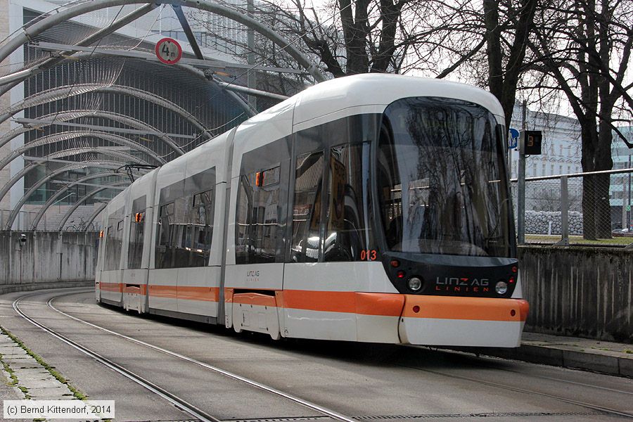 Linz - Straßenbahn - 013
/ Bild: linz013_bk1402100029.jpg Linz - Straßenbahn - 013
/ Bild: linz013_bk1402100029.jpg