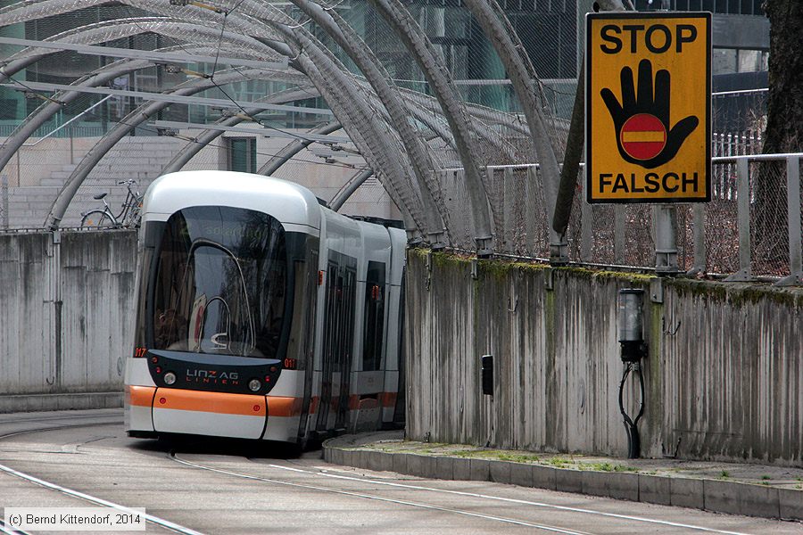 Linz - Straßenbahn - 017
/ Bild: linz017_bk1402100039.jpg Linz - Straßenbahn - 017
/ Bild: linz017_bk1402100039.jpg