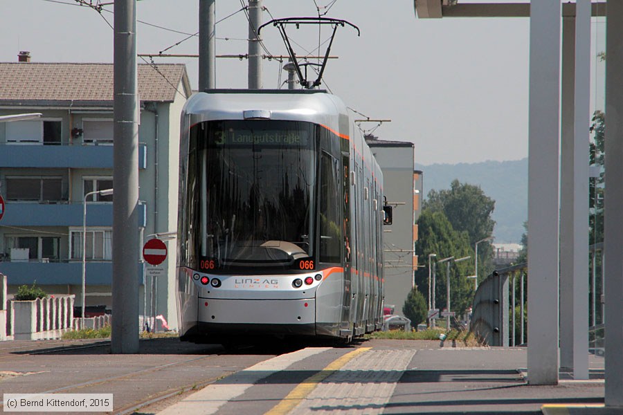 Linz - Straßenbahn - 066
/ Bild: linz066_bk1507070010.jpg