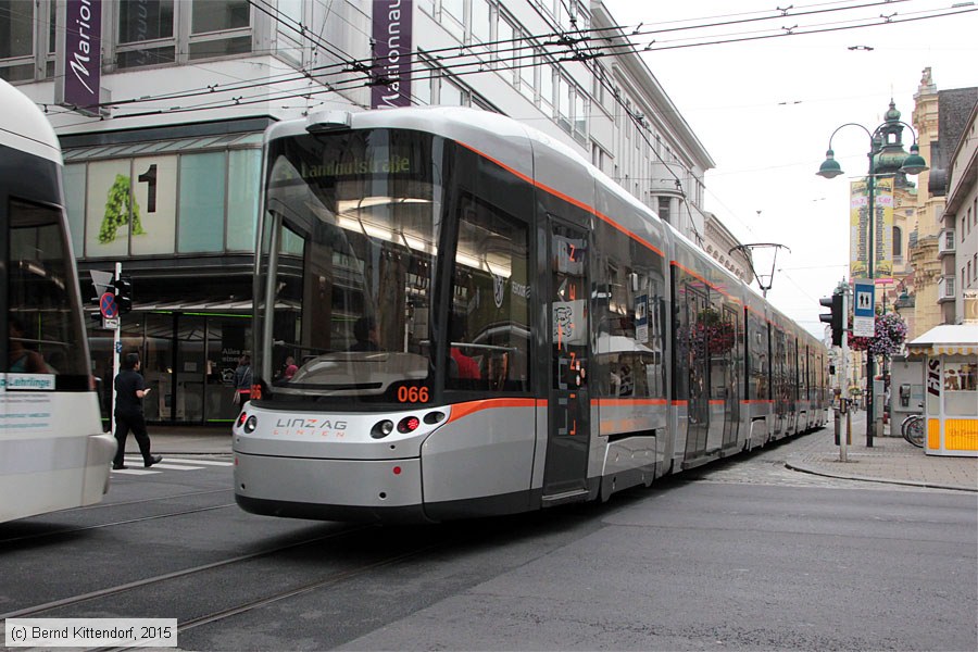 Linz - Stra&szlig;enbahn - 066
/ Bild: linz066_bk1507080272.jpg