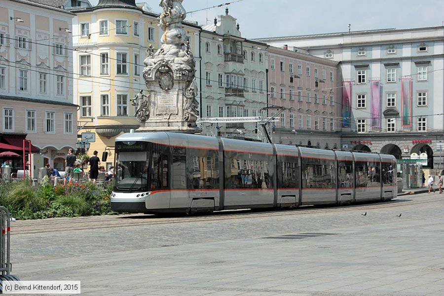 Linz - Straßenbahn - 070
/ Bild: linz070_bk1507060123.jpg