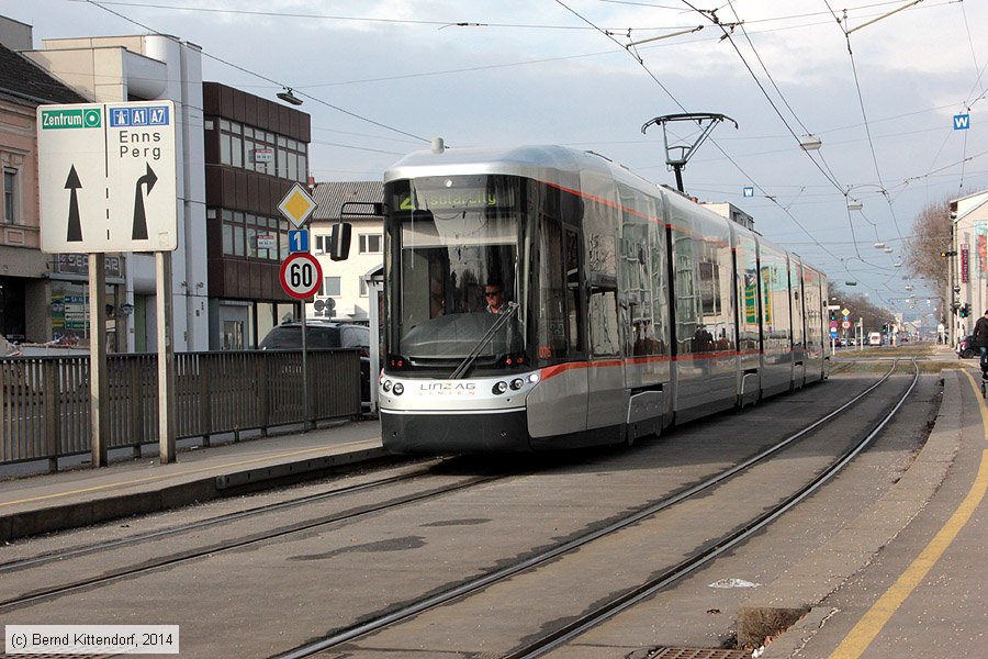 Linz - Stra&szlig;enbahn - 076
/ Bild: linz076_bk1402120157.jpg