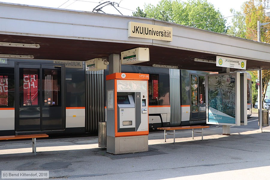 Linz - Straßenbahn - Anlagen
/ Bild: linzanlagen_bk1808210023.jpg