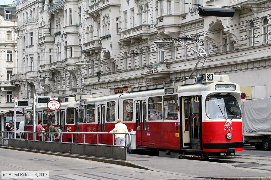 Wien - Stra&szlig;enbahn - 4028
/ Bild: wien4028_bk0708100164.jpg