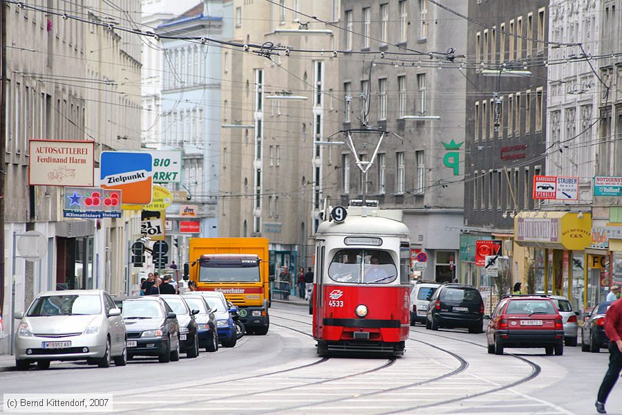 Wien - Straßenbahn - 4533
/ Bild: wien4533_bk0708100041.jpg Wien - Straßenbahn - 4533
/ Bild: wien4533_bk0708100041.jpg