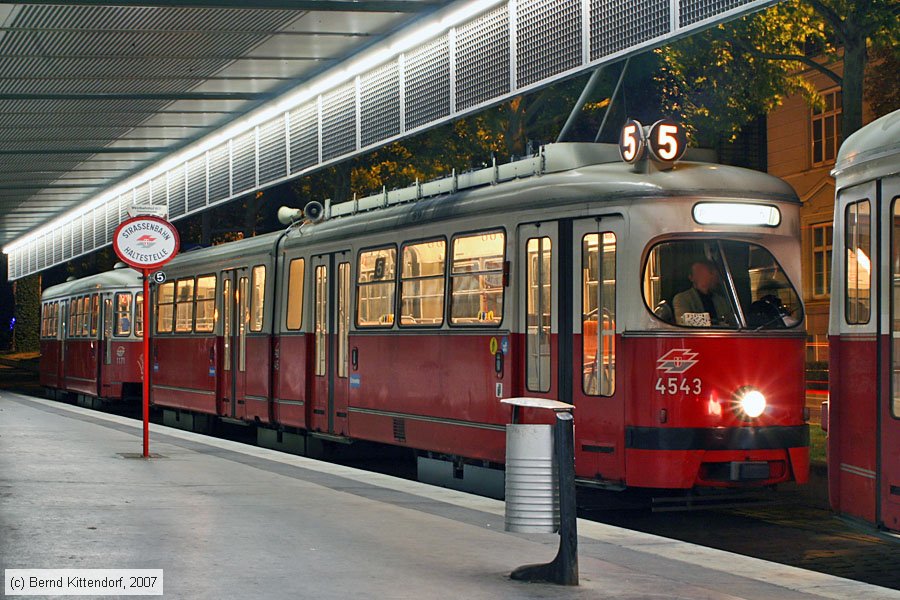 Wien - Straßenbahn - 4543
/ Bild: wien4543_bk0708100493.jpg