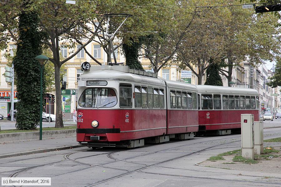 Wien - Straßenbahn - 4552
/ Bild: wien4552_bk1608290011.jpg Wien - Straßenbahn - 4552
/ Bild: wien4552_bk1608290011.jpg