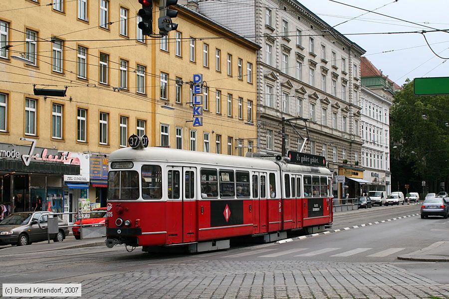 Wien - Straßenbahn - 4835
/ Bild: wien4835_bk0708100150.jpg