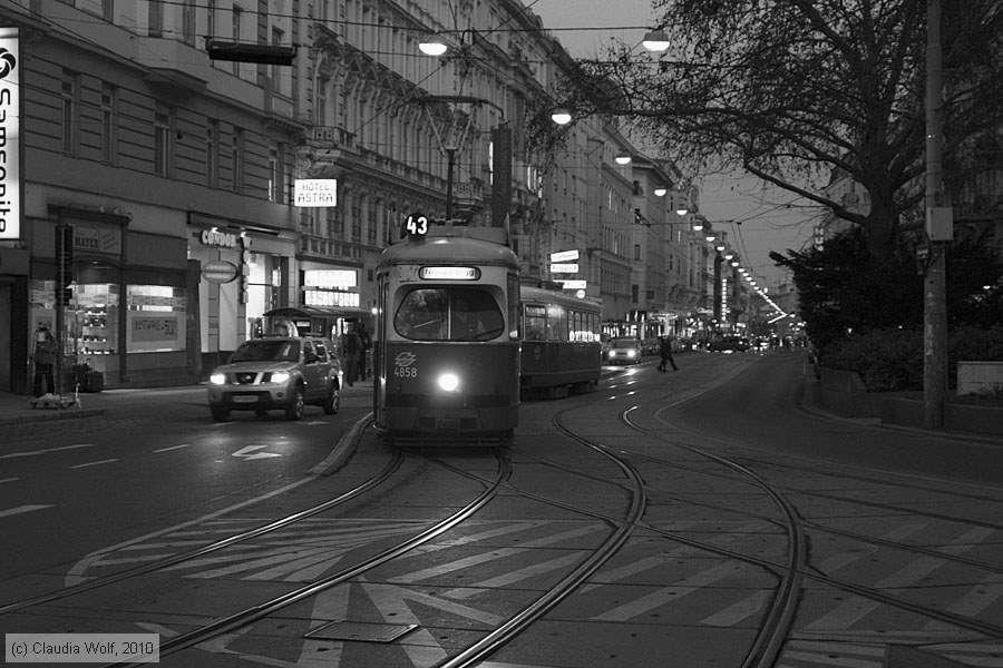 Wien - Straßenbahn - 4858
/ Bild: wien4858_cw1002220094.jpg